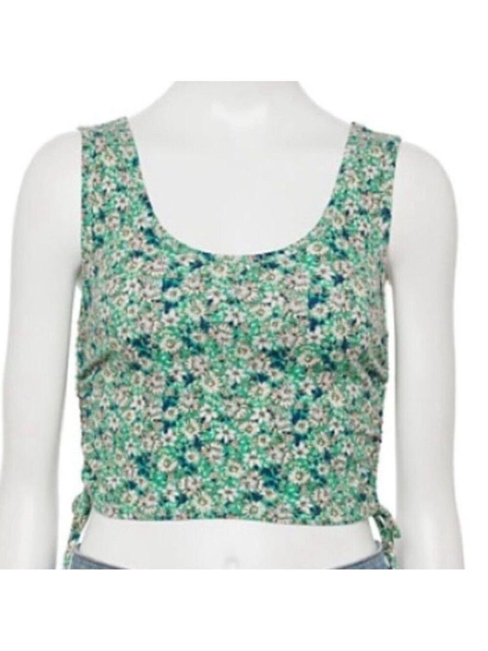 Live to be spoiled crop top Woman's juniors XL green floral tank top